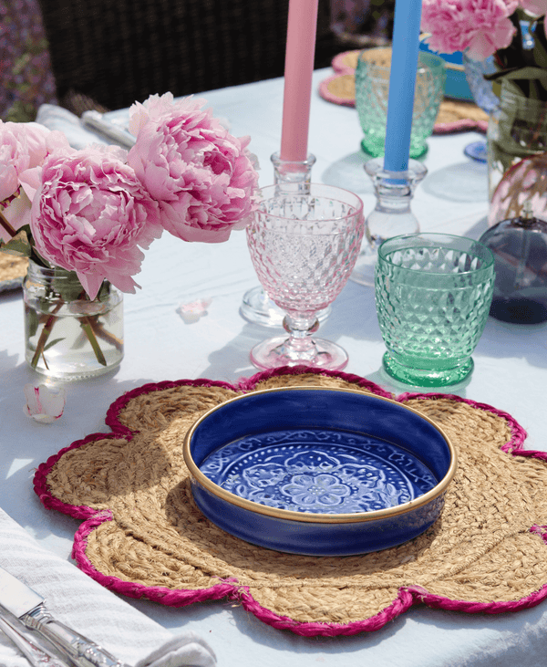 Magenta Scallop Placemat