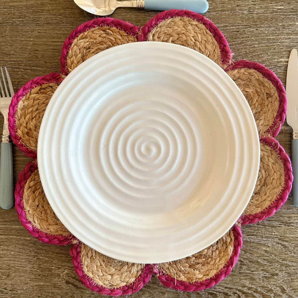 Magenta Scallop Placemat