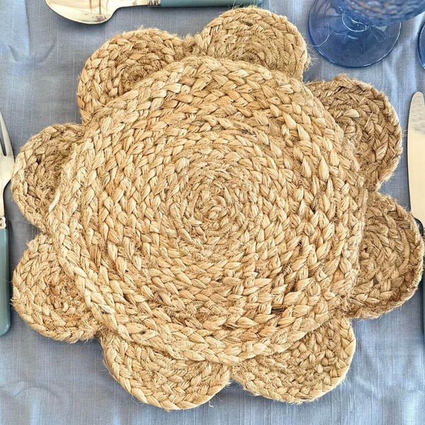Natural Scallop Placemat