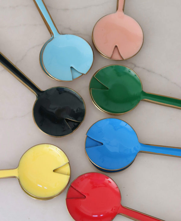 Salad servers